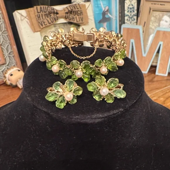 Vintage @1966 SWOBODA Green Peridot with Pearls Bracelet/Earring Set - Picture 1 of 5